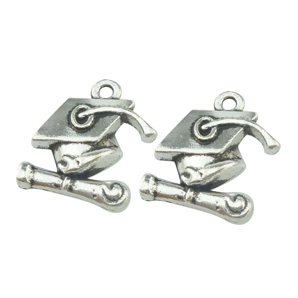 40 pendentifs chapeau de diplô - Jewelry Making Diploma avis et prix