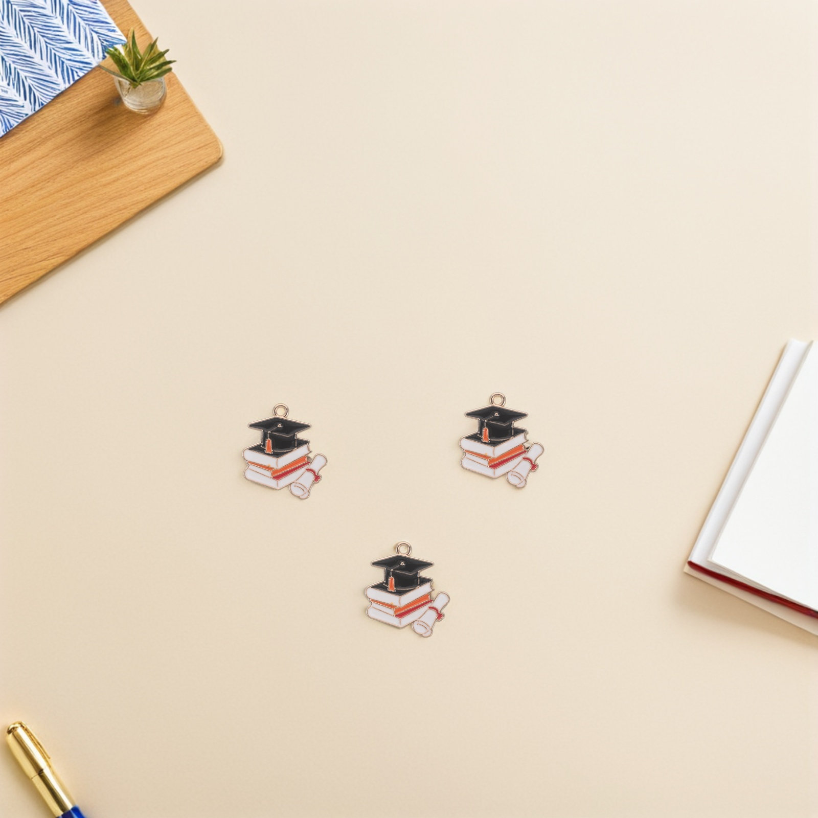 50 pièces de breloques en alli - Jewelry Making Diploma avis et prix